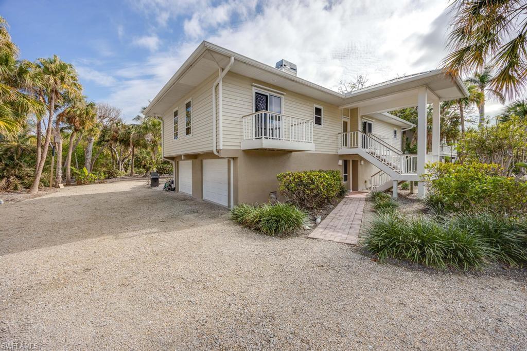 702 Pyrula AVE