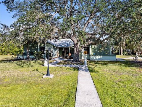 15941 Cindy CT FORT MYERS FL 33908