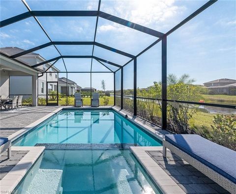 2662 Scarlet WAY NAPLES FL 34120