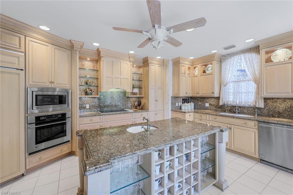 2000 Royal Marco WAY Beach Cottage #11