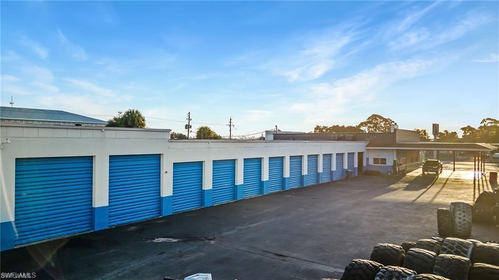 2800 & 2804/2808 Fowler ST