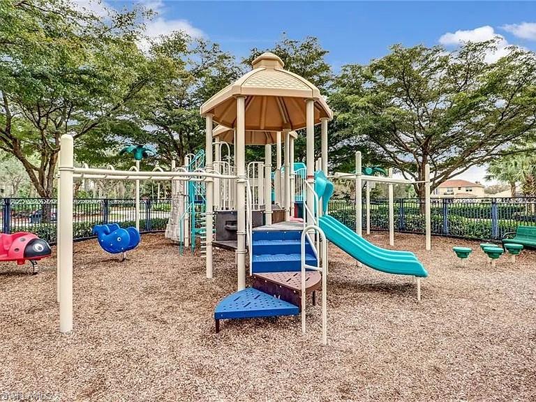 Naples, Florida 34119, United States, 4 Bedrooms Bedrooms, ,3 BathroomsBathrooms,Residential,Contingent,180133