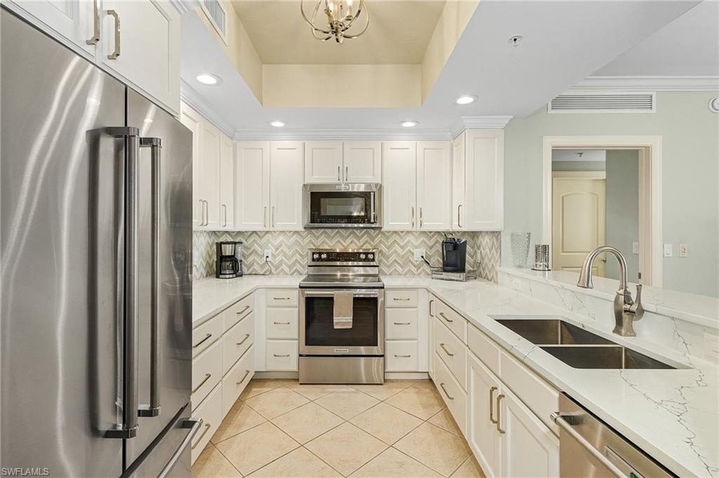 2090 W First ST 709
