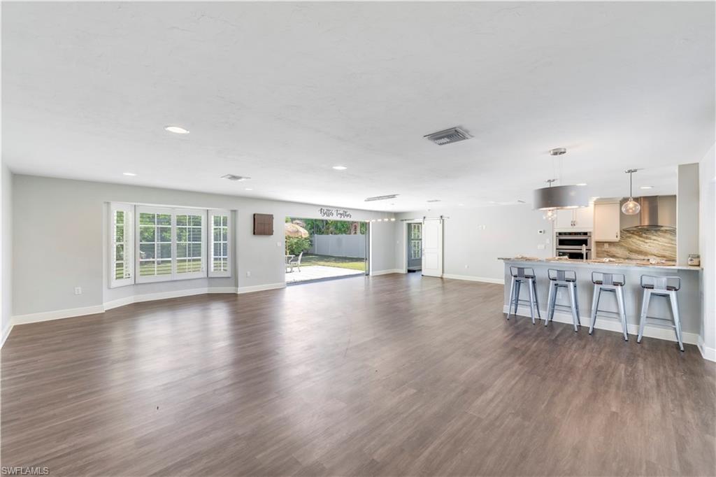 1353 Whiskey Creek DR