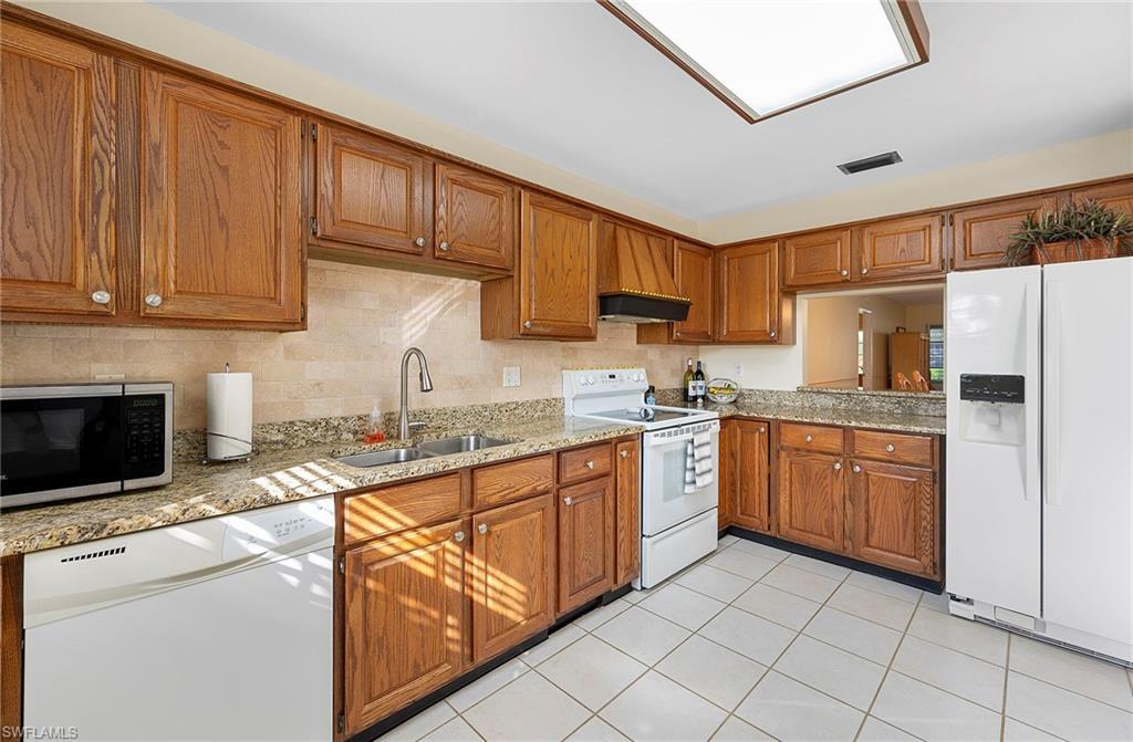 1267 Hazeltine DR