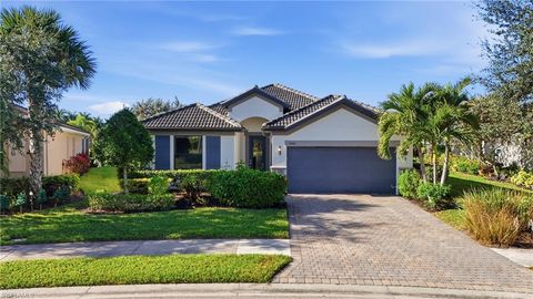 2042 Minneola ST NAPLES FL 34120