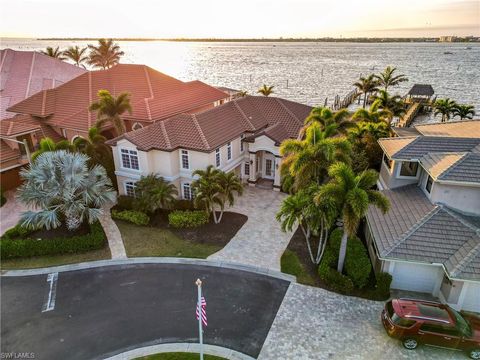 12782 Yacht Club CIR FORT MYERS FL 33919