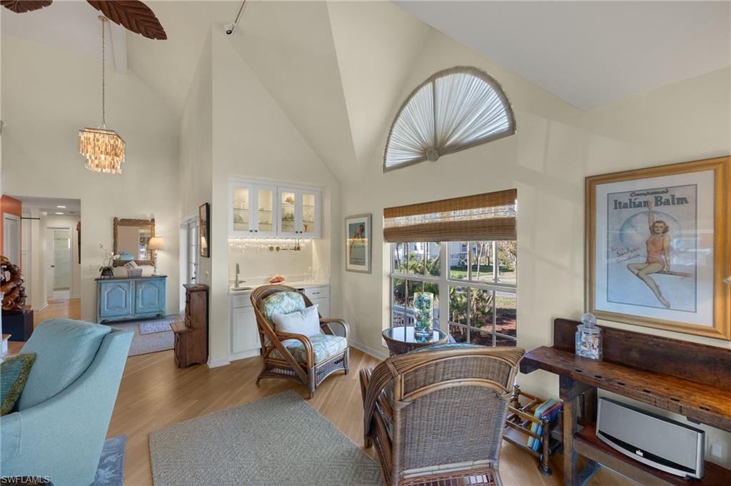 252 Daniel DR