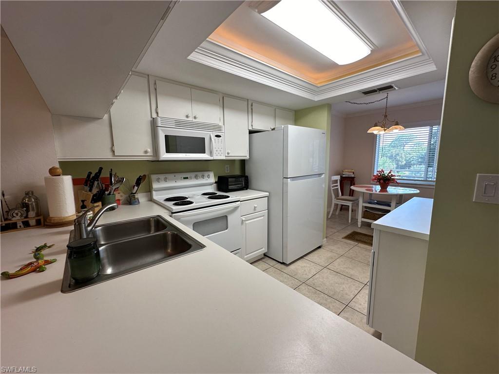 Naples, Florida 34110, United States, 2 Bedrooms Bedrooms, ,2 BathroomsBathrooms,Residential,Active,87505