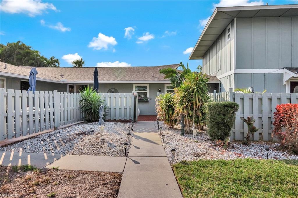4263 Island CIR D