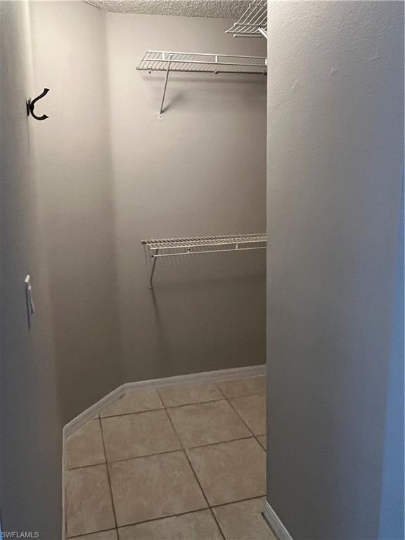 Naples, Florida 34109, United States, 2 Bedrooms Bedrooms, ,2 BathroomsBathrooms,Residential,Contingent,87512