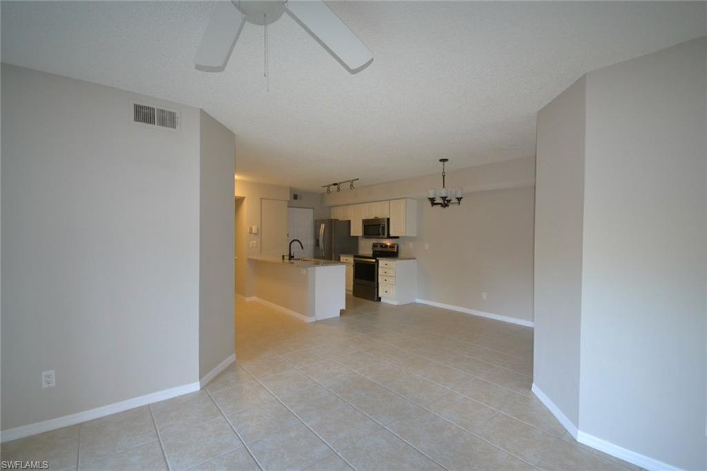 Naples, Florida 34109, United States, 2 Bedrooms Bedrooms, ,2 BathroomsBathrooms,Residential,Contingent,87512