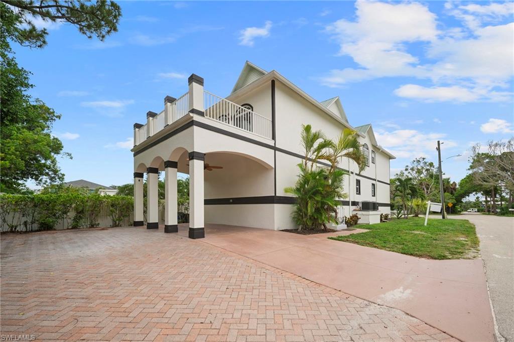 4011 Tarpon AVE