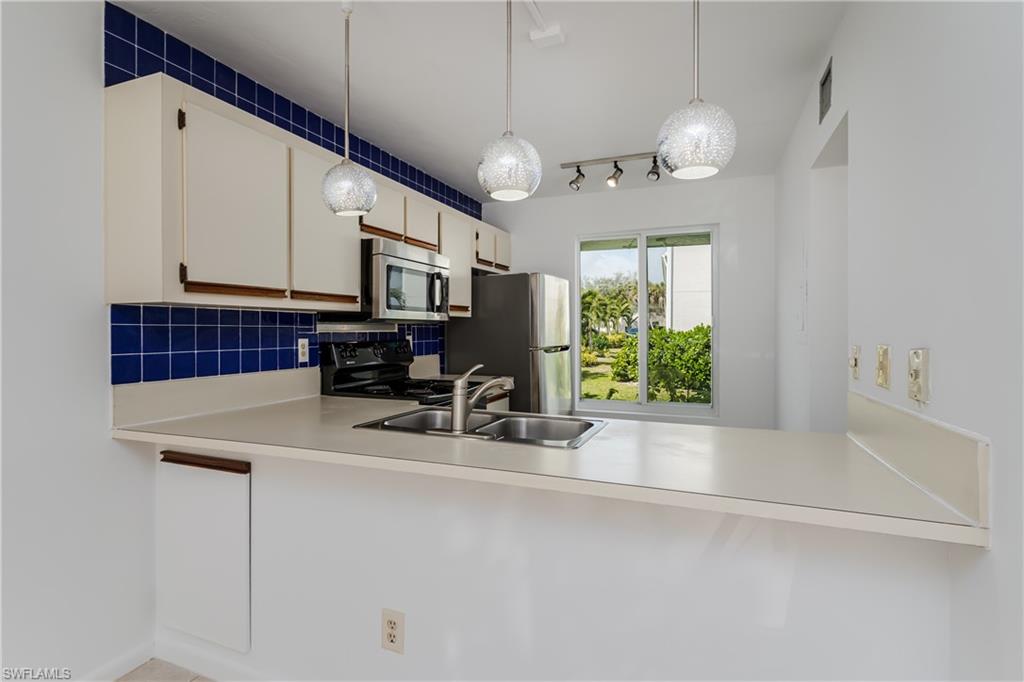 Marco Island, Florida 34145, United States, 2 Bedrooms Bedrooms, ,2 BathroomsBathrooms,Residential,Active,138587