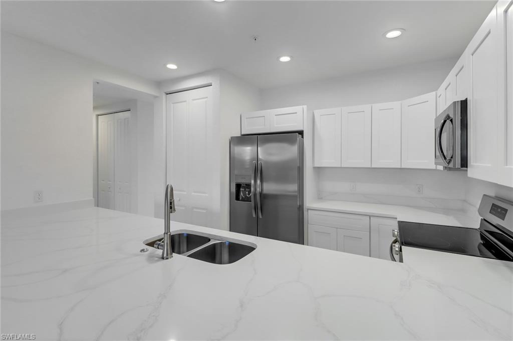 1803 Samantha Gayle WAY 209