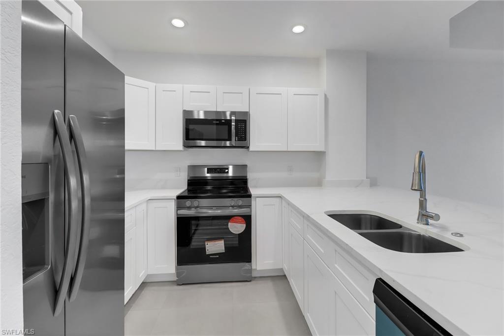 1803 Samantha Gayle WAY 209