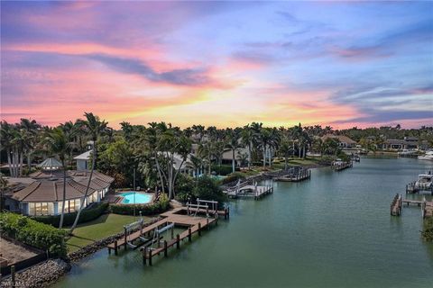 989 Admiralty Parade E E NAPLES FL 34102