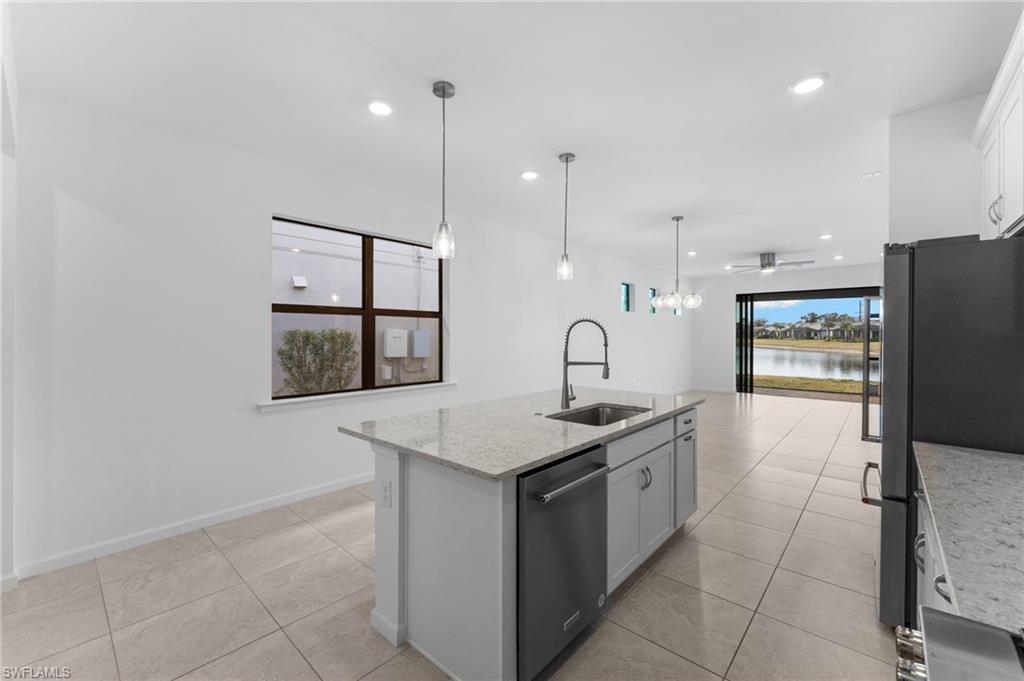 2159 Yellowfin CIR