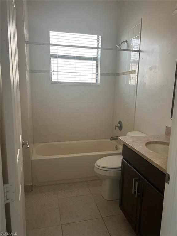 Naples, Florida 34119, United States, 3 Bedrooms Bedrooms, ,3 BathroomsBathrooms,Residential,Pending,45598