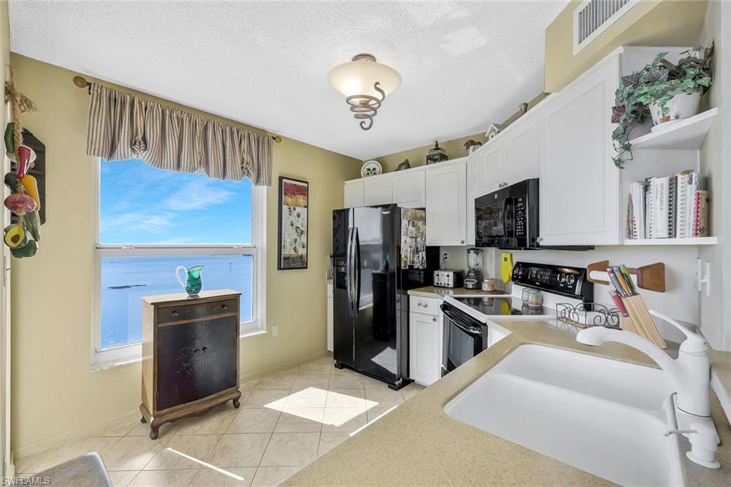 4895 Bonita Beach RD 501