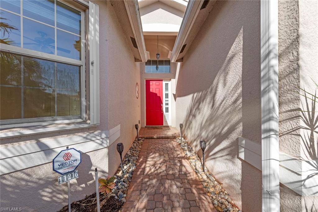 11216 Sparkleberry DR