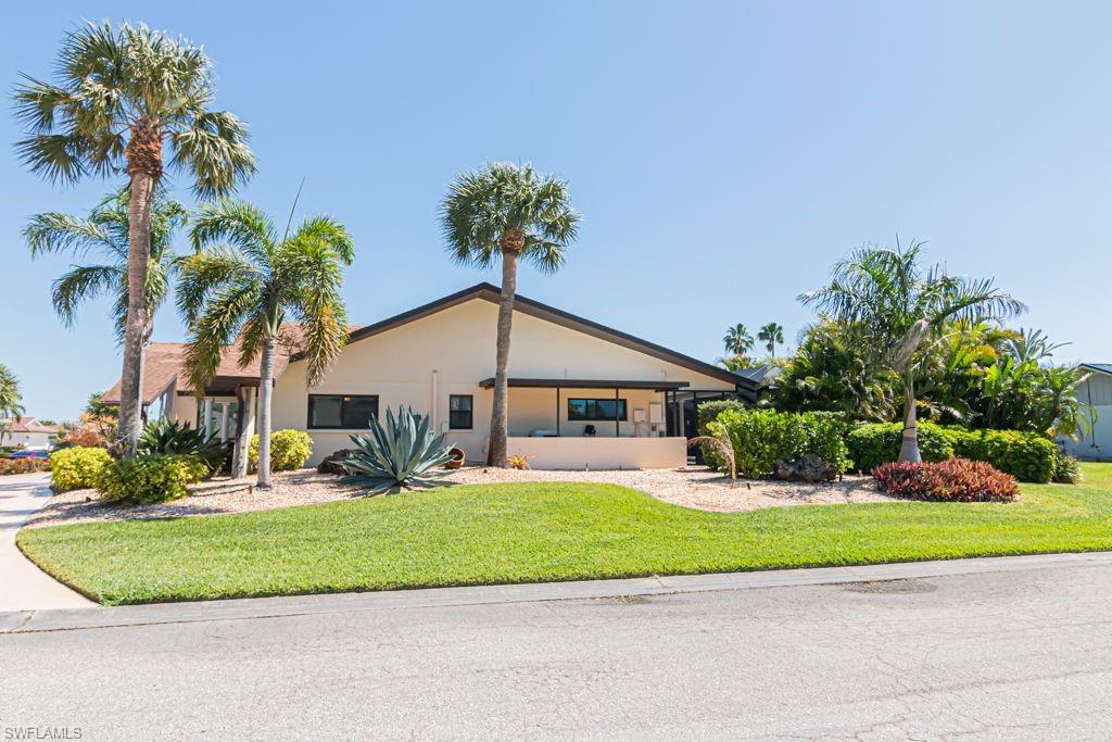 1323 Claret CT