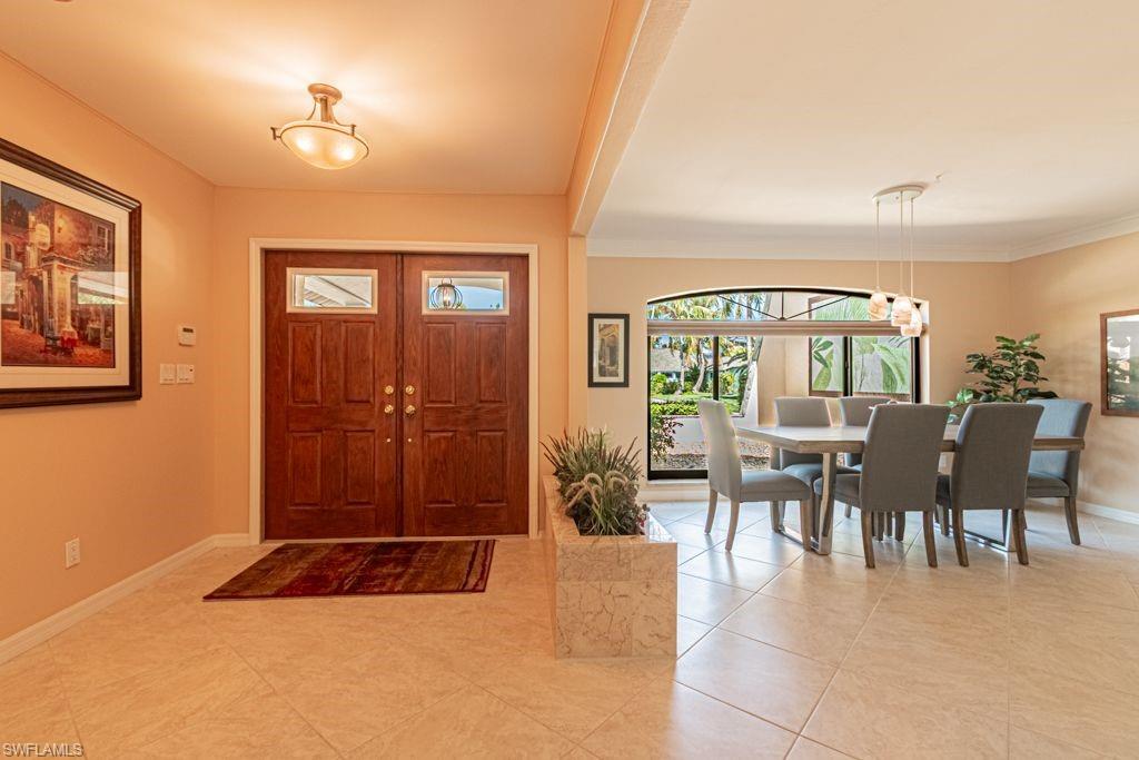 1323 Claret CT