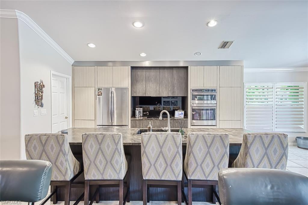 9046 Shadow Glen WAY