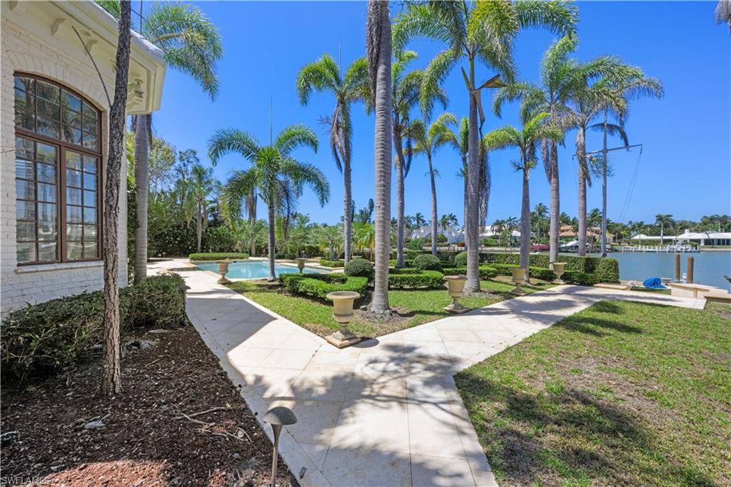 Naples, Florida 34102, United States, 5 Bedrooms Bedrooms, ,6 BathroomsBathrooms,Residential,Active,55147