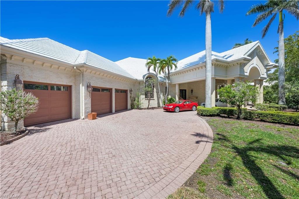 Naples, Florida 34102, United States, 5 Bedrooms Bedrooms, ,6 BathroomsBathrooms,Residential,Active,55147