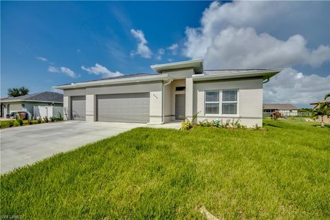 218 NW 3rd PL, Cape Coral, FL 33993 - #: 224037874