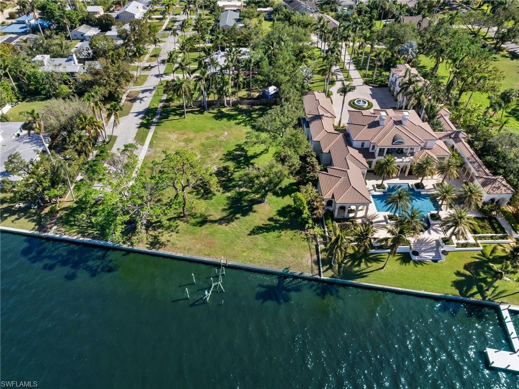 1212 Coconut DR