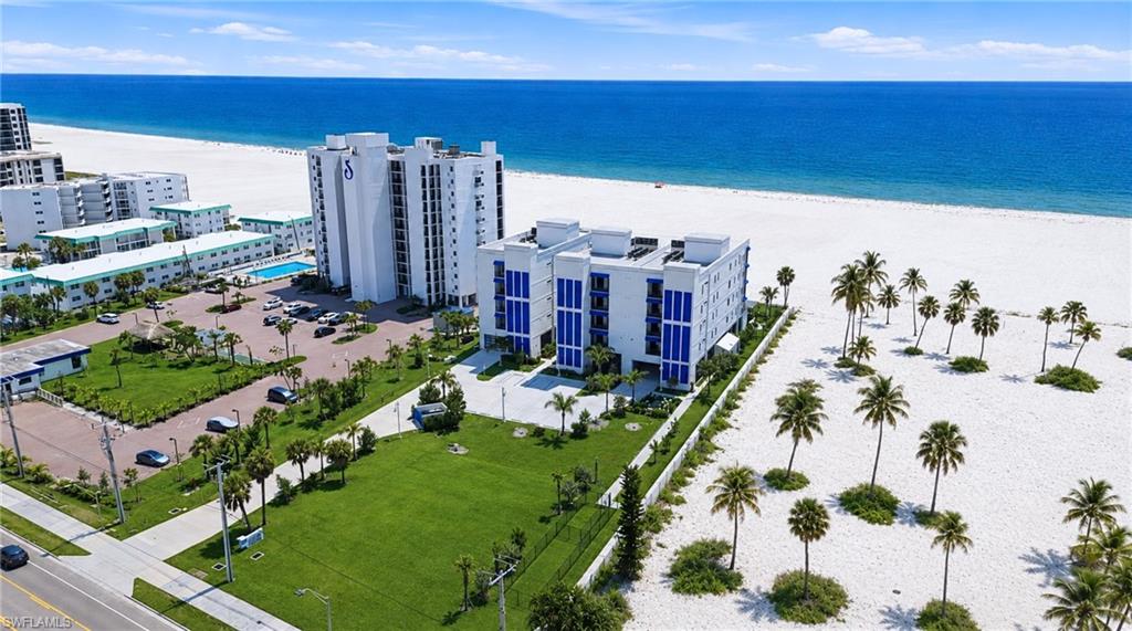 6230 Estero BLVD 202