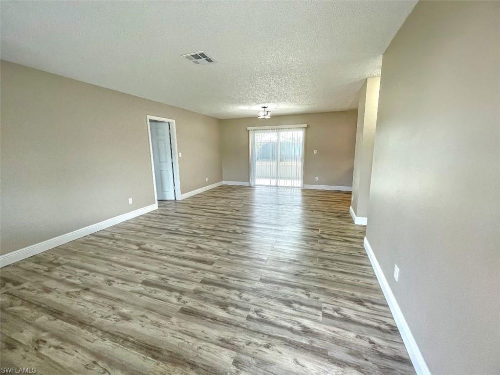 1425 Alwynne DR