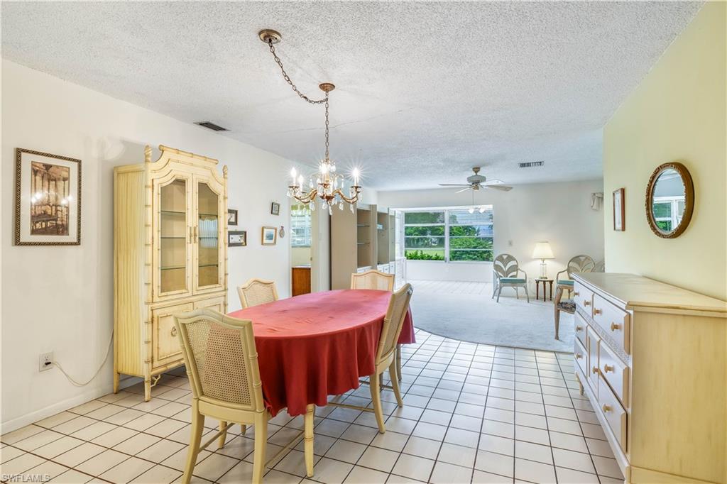 6992 Edgewater CIR