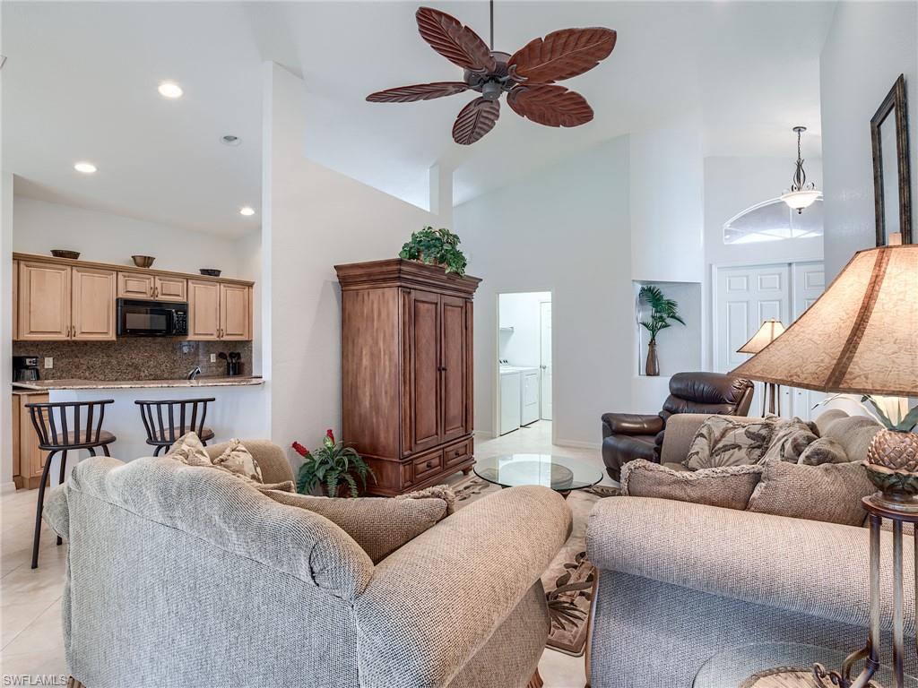 9460 Sun River WAY
