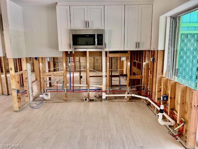 Bonita Springs, Florida 34135, United States, 2 Bedrooms Bedrooms, ,2 BathroomsBathrooms,Residential,Contingent,165193