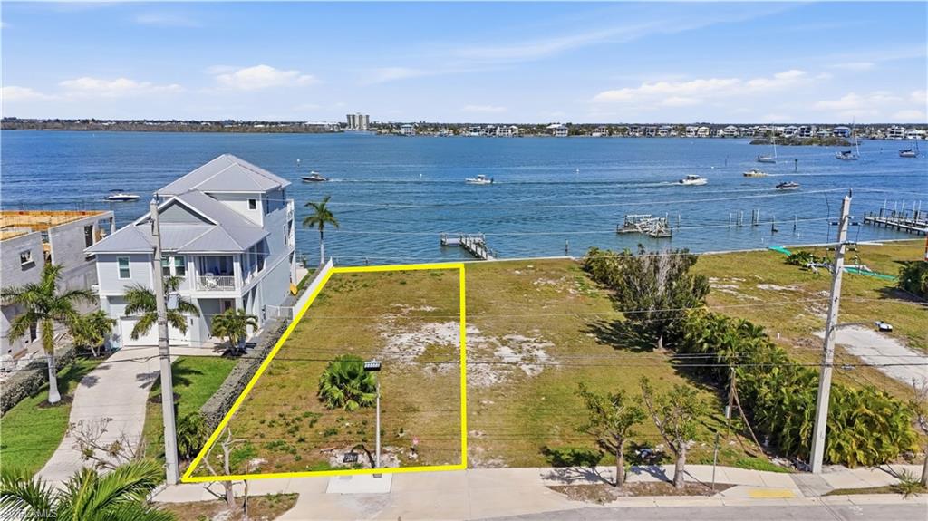 355 Estero BLVD