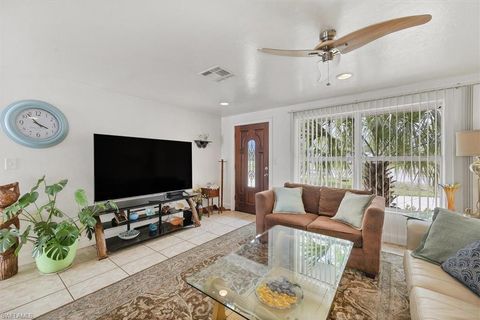 Single Family Residence in PORT CHARLOTTE FL 4064 Harbor BLVD 7.jpg