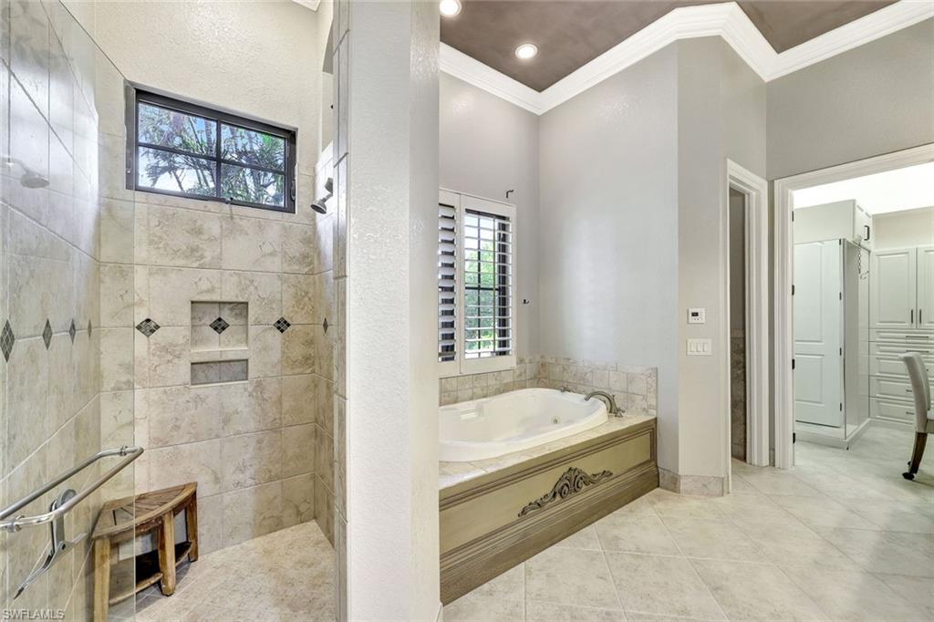 Fort Myers, Florida 33919, United States, 5 Bedrooms Bedrooms, ,5 BathroomsBathrooms,Residential,Active,11048