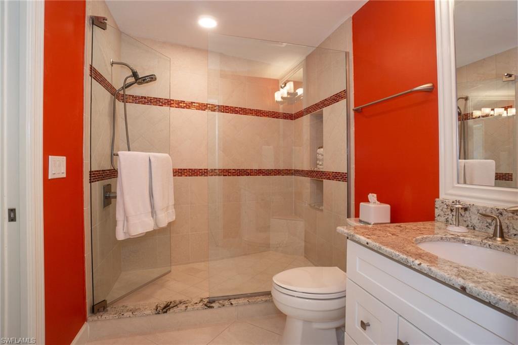 Naples, Florida 34102, United States, 3 Bedrooms Bedrooms, ,3 BathroomsBathrooms,Residential,Contingent,116662