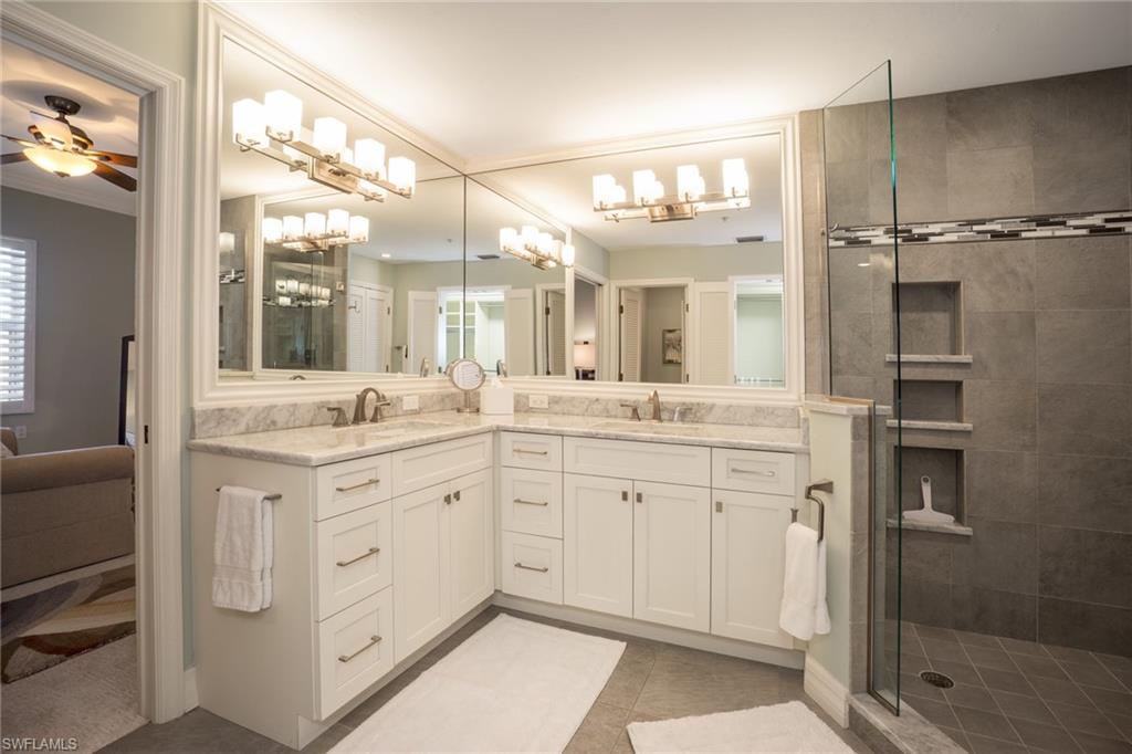 Naples, Florida 34102, United States, 3 Bedrooms Bedrooms, ,3 BathroomsBathrooms,Residential,Contingent,116662