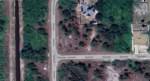 Eggelstom AVE NORTH PORT FL 34291