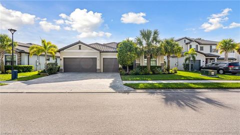 11556 Canopy LOOP, Fort Myers, FL 33913 - #: 224001083