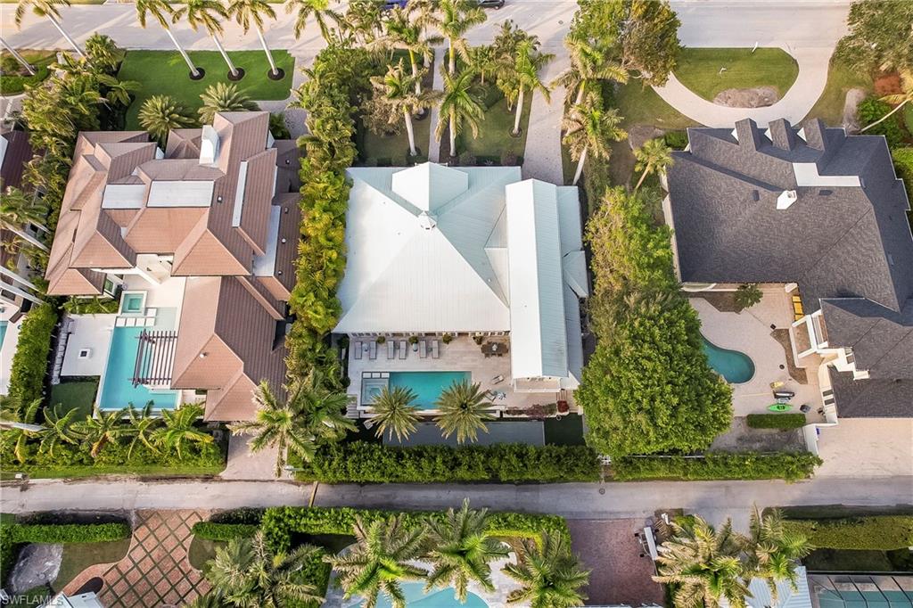 154 4th AVE N