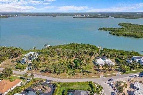 849 Caxambas DR MARCO ISLAND FL 34145