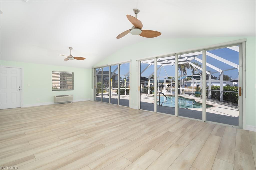 3226 Vacation LN