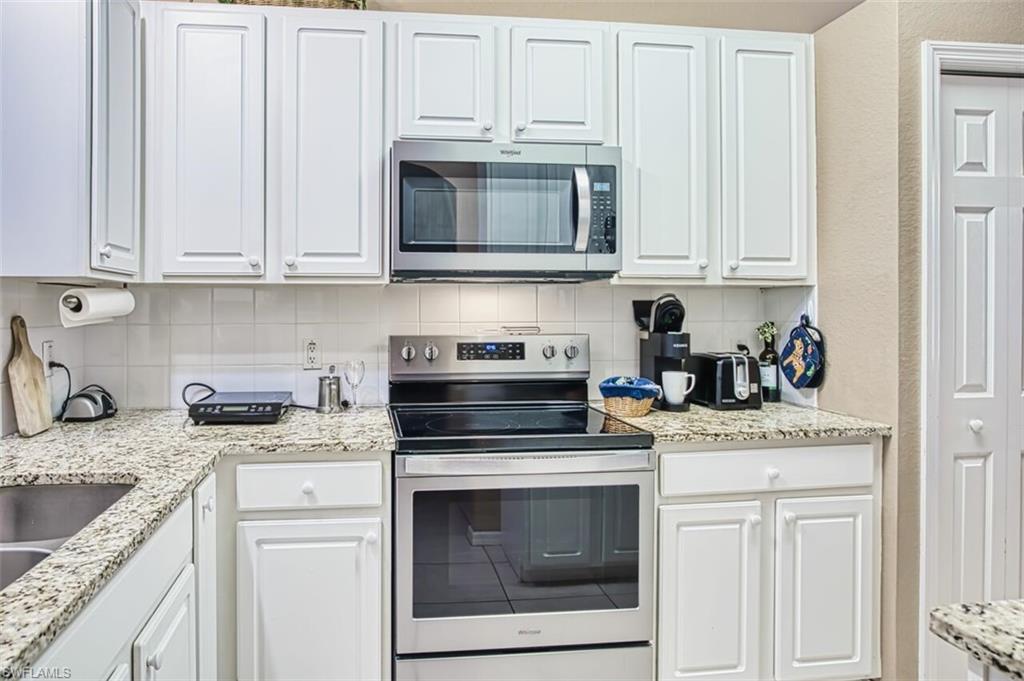 7840 Lake Sawgrass LOOP 4013