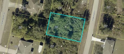 526 Cypress AVE S LEHIGH ACRES FL 33974