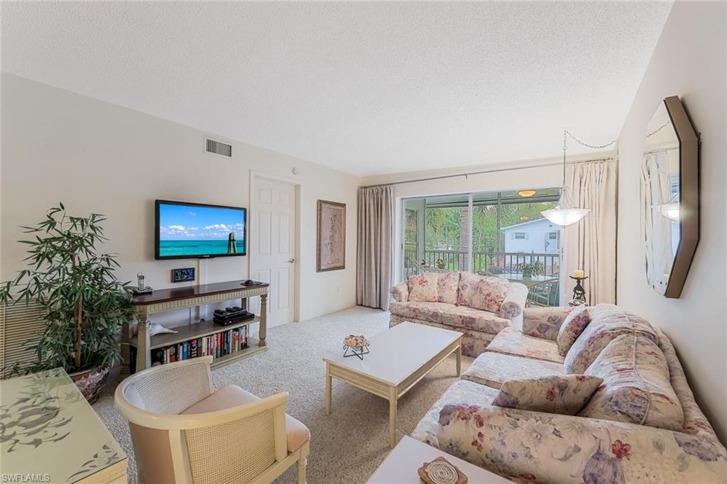 1686 Blue Point AVE B9